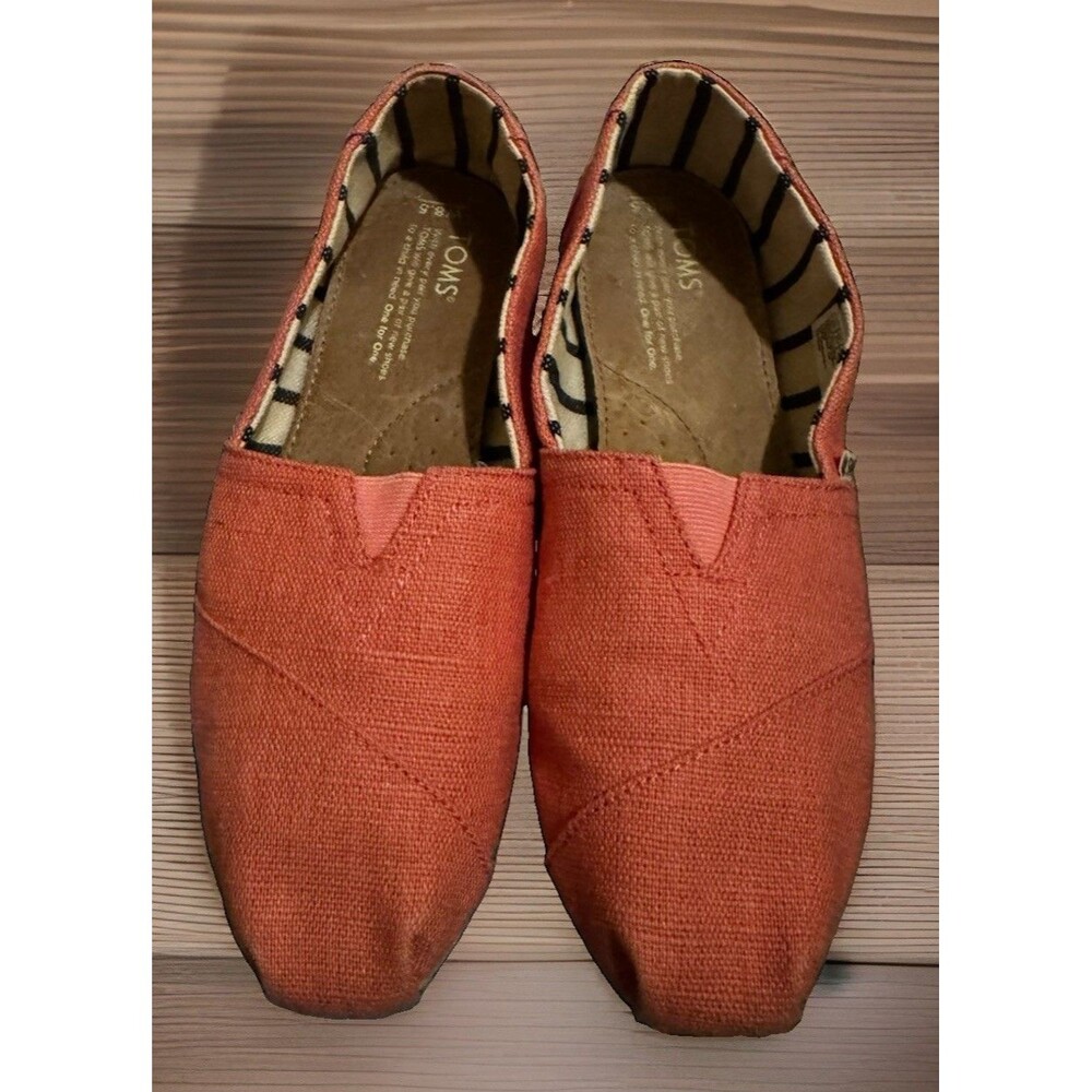 EUC Toms Womens Classic Red Casual Slip On Loafers Shoes 10012649 Size 8.5 Red
